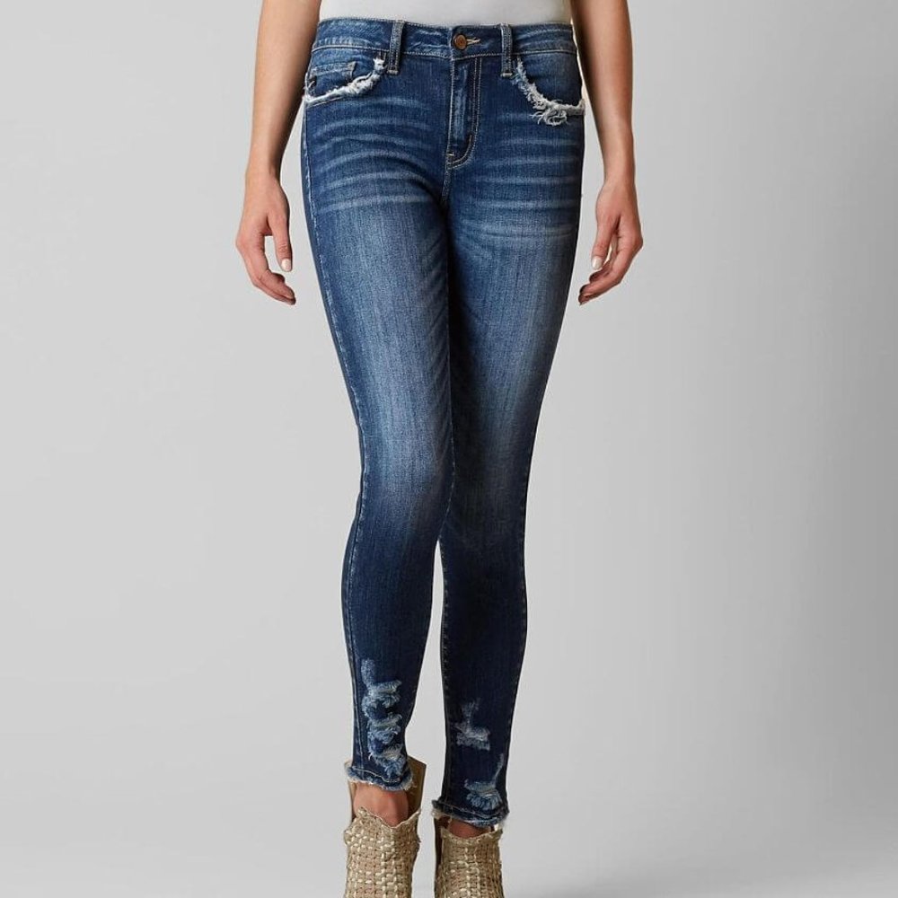 KanCan Jeans Dark Wash Distressed